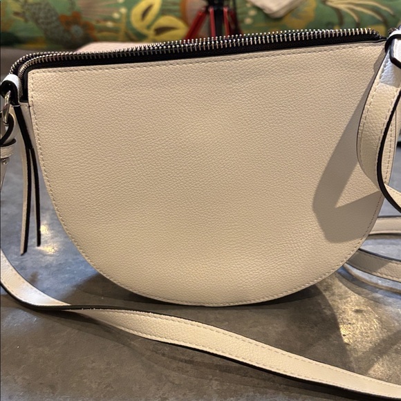 NWOT Express White Hand/ Cross Body Bag - Picture 5 of 5